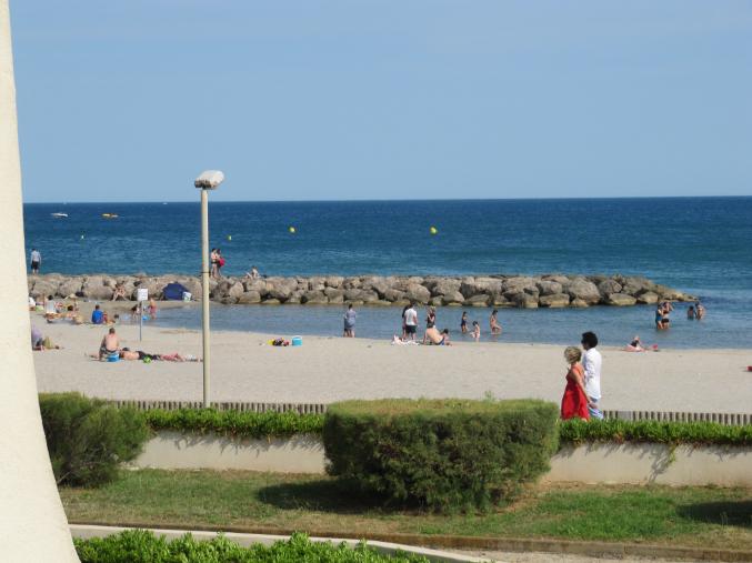 F1 cab Sur la PLAGE 4 couch parking terrasse sur mer 
