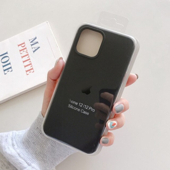 Coque iPhone 12 / 12 pro silicone avec logo