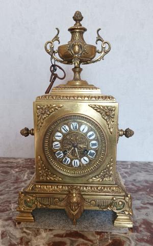 Pendule style Louis XV
