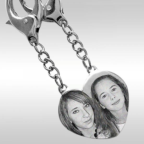 Médaille gravée avec textes et photos personnelles