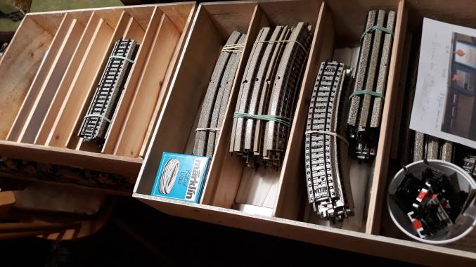 Ensemble trains électriques Märklin et Hornby 