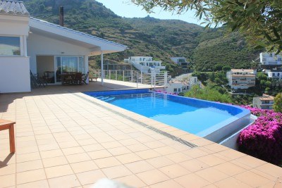 LUXUEUSE VILLA FACE MER PROCHE ALMADRAVA