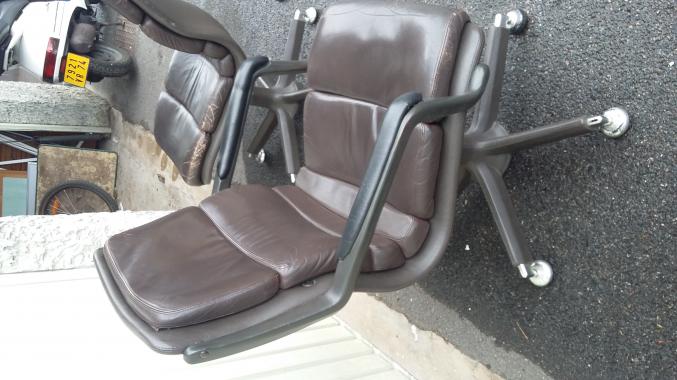 Fauteuil en cuir années 70