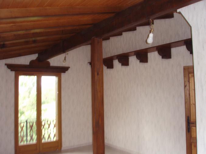 Loue F2 dans maison calme