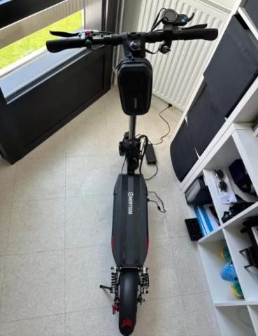 Trotinette électrique adulte