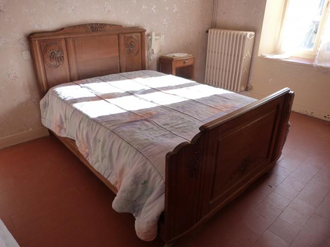 CHAMBRE A COUCHER ANCIENNE