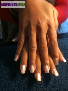 Recherche modèle pose faux ongles