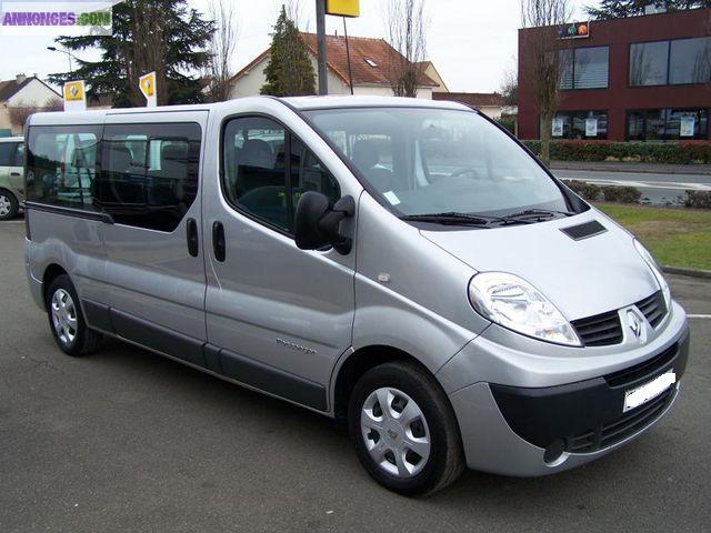 Renault Trafic ii passenger expression l2h1 1200kg 2.0 dci 9 places