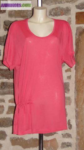 Mode Femme : Tee-Shirt Long Cintré Neuf / Étiquette / Taille M ou S ( Haut Pull Polo )