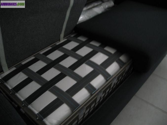 Canapé convertible gris anthracite neuf 750 euros