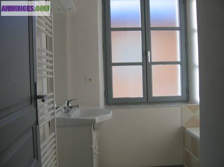 APPARTEMENT A LOUER COTIGNAC (var)