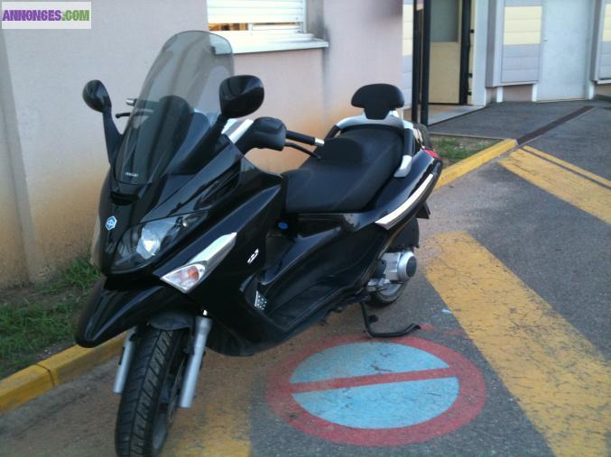Scooter piaggio 125 xevo
