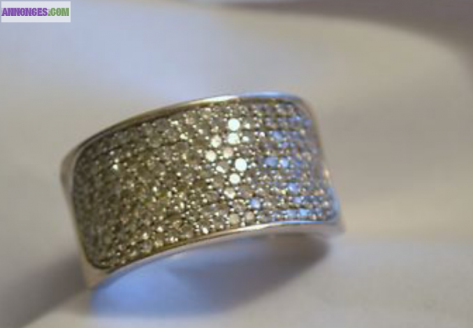 Bague Diamants 1ct or blancTaille 56or 750 millièmes (18 carats) / poids : 6.55g