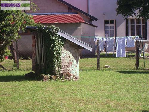 Maison de bourg indépendante