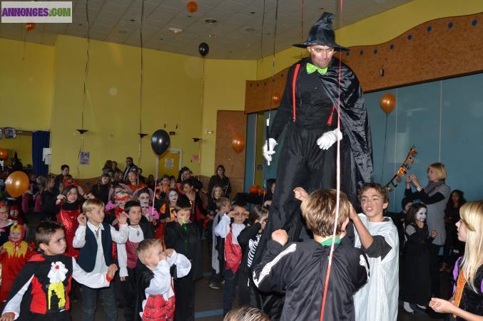 Spectacle de clown, animations de rue,échassier,mime,statue