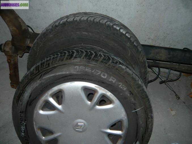 4 roues complètes 165/70/13 T