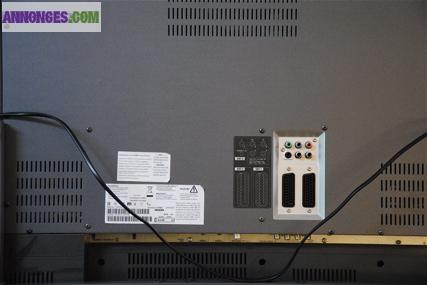 TELEVISEUR HD READY PHILIPS 82 CM