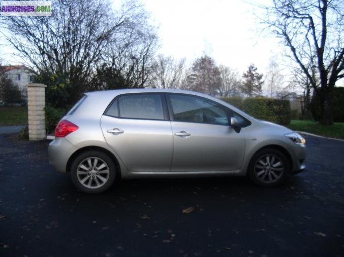 Vends toyota auris
