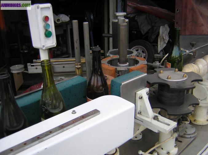 ETIQUETEUSE BOUTEILLES