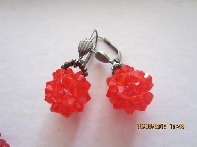 Boucles d'oreilles fait main cristal rouge