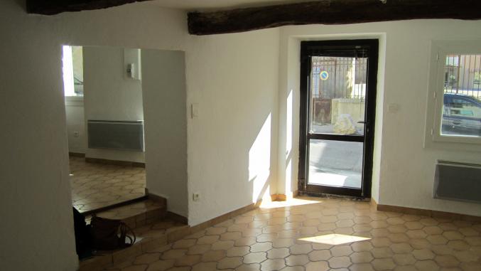 Loue maison de village