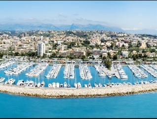 Place de port 11x3.50