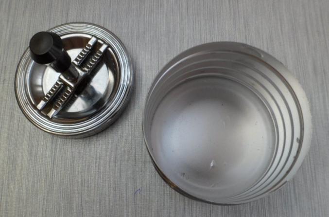 Ancien cendrier vintage 