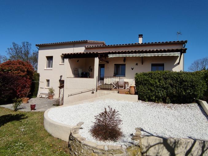 Belle maison contemporaine