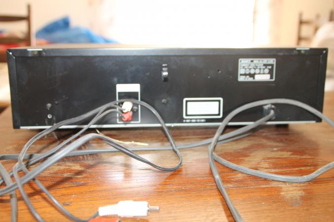 Compact Disc Player SONY CDP-C335 5 disques