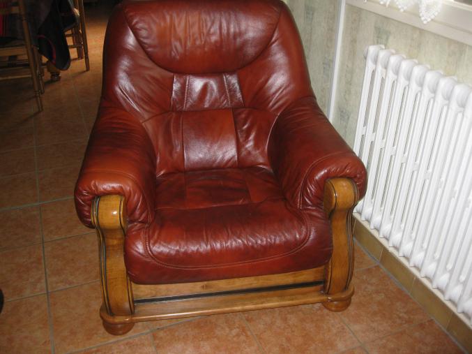 Vend 1 fauteuil cuir 
