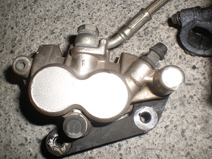 Maître-cylindre+étrier de frein moto 50 Rieju RS2