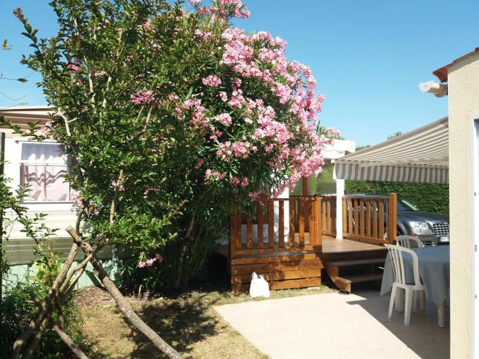 Dolus oleron mobilhome et bloc sanitaire sur terrain privé 