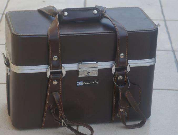 Box rigide pour matériel