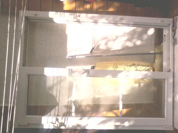 Fenetre pvc blanc avec son store