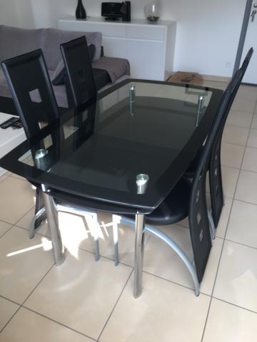 TABLE SEJOUR EN VERRE TREMPE