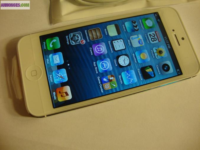 iPhone 5 (Latest Model) - 16GB - BLANC