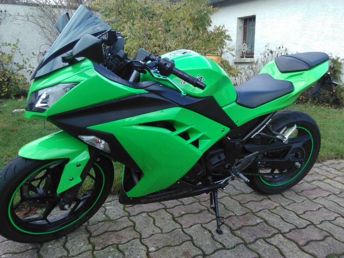 Kawasaki Ninja 300
