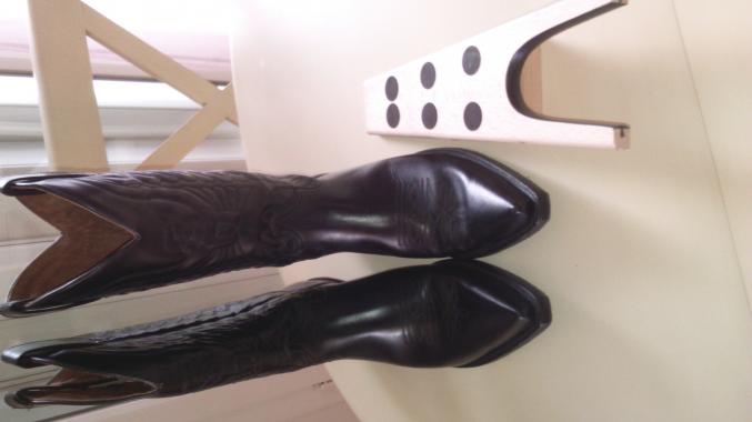 Santiag t44 quasi-neuves