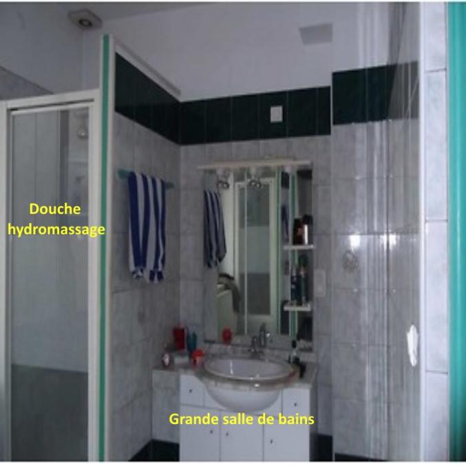 A vendre VERNIOLLE 09340 Près de PAMIERS, maison 4 pièces 3 grandes chambres