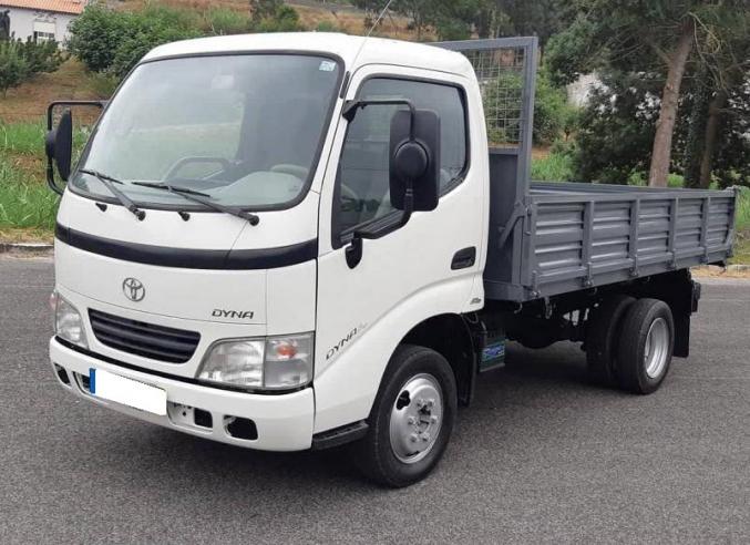 Toyota dyna 150 chassis cabine 100 d-4d