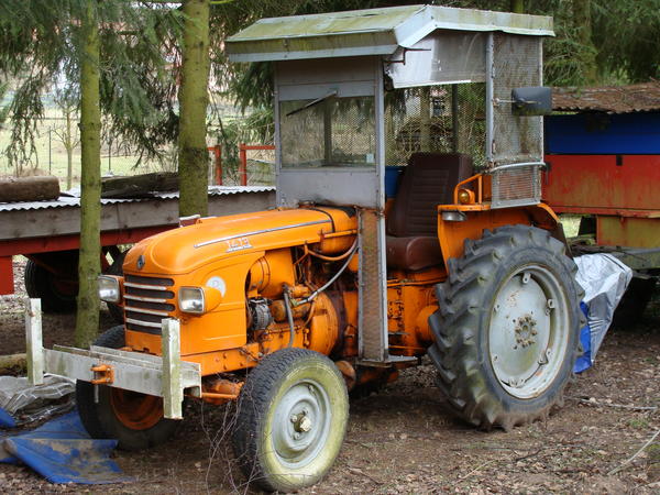 Tracteur agricole renault d22