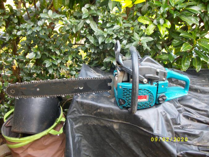 TRONCONNEUSES MAKITA