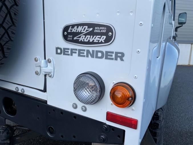  Land Rover Defender 110