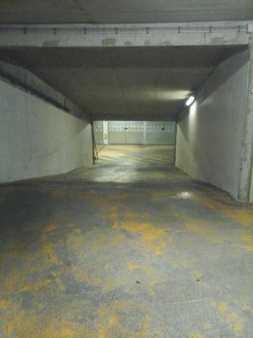 BOX-STOCKAGE - Proche M°