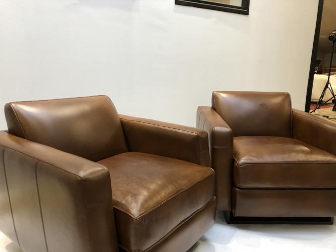Paire de Fauteuils Club Cuir Vintage