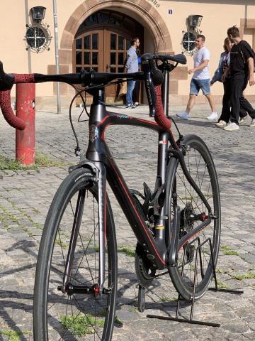 BIANCHI INFINITO CV vélo de course Shimano Ultegra Di2