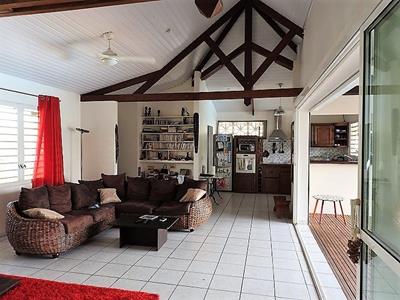 MACOURIA maison P5 de 178 m² Terrain