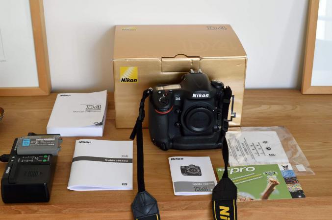 NIKON D4 TRES BON ETAT