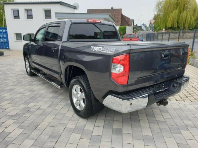 Toyota Tundra 5,7 Limited Edition 4x4