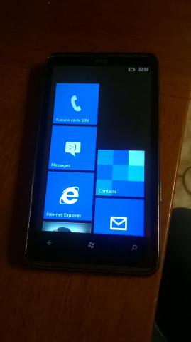 échange ou vend nokia lumia 635 et HTC HD7 contre un iphone